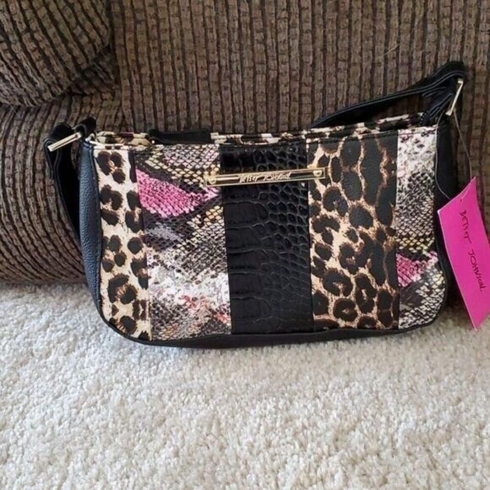 *Sale* Betsey Johnson animal print shoulder bag